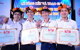 Dạo chơi khu vườn thông tin bằng... ngón tay