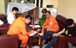 Cải trang thành thợ sửa điện, bắt hai người trữ ma túy
