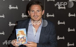 Lampard viết truyện "kể xấu" đồng đội cũ