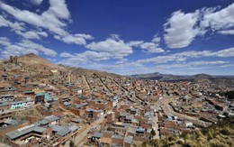 Bolivia phát hiện hố chôn 400 người