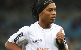 Ronaldinho vẫn chưa chịu nghỉ hưu