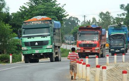 Có bảo kê, móc nối làm luật