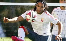 Falcao lần đầu trở lại thi đấu