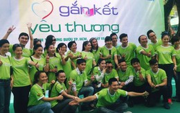 Gắn kết yêu thương: nắng trưa không ngăn chân bước!