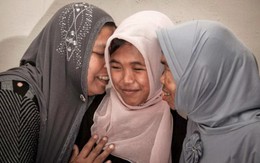 Cô bé trở về sau 1 thập kỷ mất tích vì sóng thần