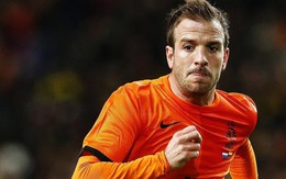 Van der Vaart và Van der Wiel trở lại đội tuyển Hà Lan