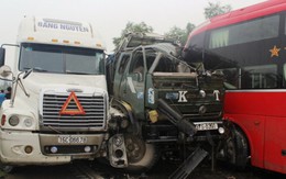 3 ôtô tông nhau liên hoàn, Quốc lộ 1 kẹt cứng