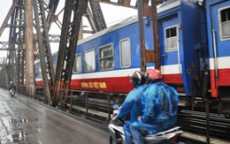“Cháy nhà” hàng xóm lòi ra hối lộ nhà mình