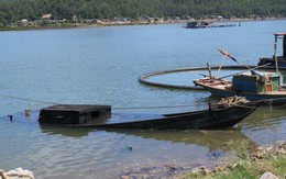 Cháy thuyền câu mực, 2 người chết, 1 người mất tích