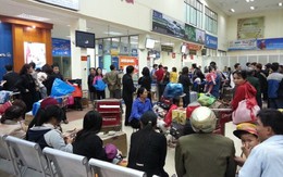 Khách hàng được phục vụ ăn uống, nghỉ ngơi khi chậm chuyến bay