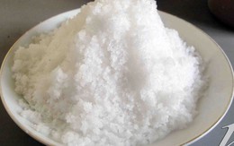 ​Không nên dùng quá nhiều muối cho bữa ăn