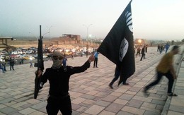 ​IS công khai hành quyết phóng viên Iraq và 12 người khác