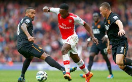 Welbeck cứu Arsenal