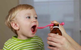 Cẩn trọng khi sử dụng thuốc cho trẻ