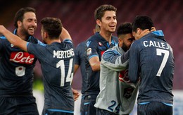 Napoli xuất sắc đánh bại AS Roma