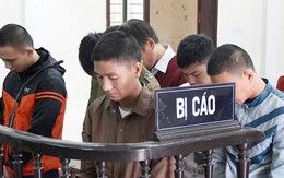 Nhóm bẻ hàng chục kính hậu ôtô lãnh án