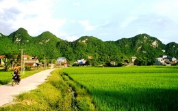 ​Ngỡ ngàng trước “sóng núi” Chợ Chu