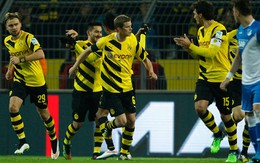 Thắng Hoffenheim, Dortmund thoát khỏi nhóm cầm đèn đỏ