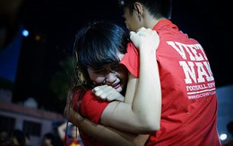 CĐV VN chết lặng