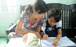 ​Nghèo khó cũng phải cho con đến trường