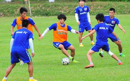 Hoàng Anh Gia Lai "hút" CĐV đến xem tập nhờ lứa U-19