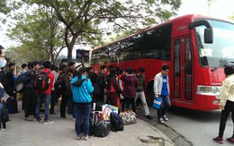 Channel NewsAsia thuật chuyện người Việt đón xe về quê ăn Tết