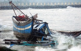 Nhiều ngư dân, tàu cá gặp nạn trên biển ngày 11-3