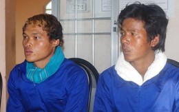 Bàn giao hai thuyền viên rớt xuống biển cho Bạc Liêu