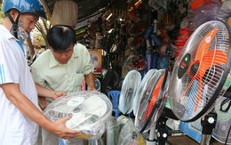 Hôm nay Sài Gòn nóng 36 độ C, khô hanh