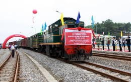 Rút ngắn thời gian chạy tàu Yên Viên - Lào Cai thêm 40 phút