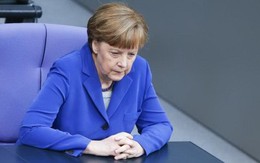 ​Bà Merkel bị áp lực trước xì-căng-đan do thám