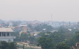 Huế chìm trong khói mù và mùi rơm cháy