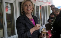 Những e-mail tiết lộ đời tư của bà Clinton