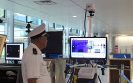 Đo thân nhiệt hành khách nhập cảnh sân bay Tân Sơn Nhất