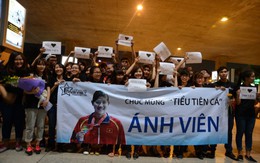 Người hâm mộ vây kín Ánh Viên ở TP.HCM