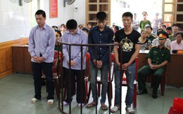 Ra tòa quân sự vì trộm ăcquy viễn thông
