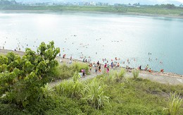 Sông Đà thành bãi biển thu nhỏ trước cái nóng 40oC