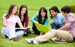 Anh siết quy định làm thêm của sinh viên nước ngoài