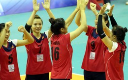 Tuyển bóng chuyền nữ VN đánh bại U-23 Thái Lan