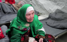 Cụ bà 105 tuổi đi bộ 20 ngày để vào châu Âu