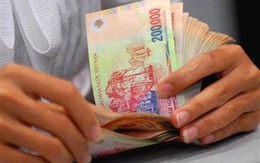 Dừng hỗ trợ tiền xăng cho cán bộ công chức