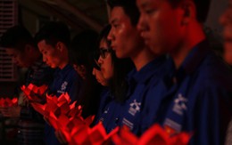 600 ngọn nến “Tưởng nhớ người ra đi - Vì người ở lại"