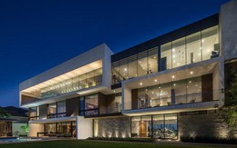 Tòa nhà "lạ" dưới chân núi Madre Sierra