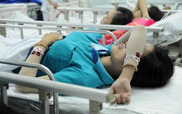 Đình chỉ bếp ăn ở công ty có công nhân bị ngộ độc