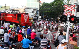 Chạy đôi tàu mới SE9/SE10 thay đôi TN1/TN2