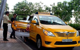 ​Vrada đang nạp tặng miễn phí điện thoại cho khách đi taxi