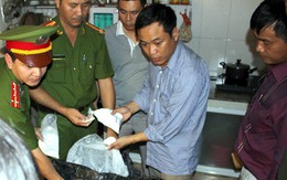 ​Miếng ăn làm nóng nghị trường