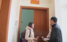 Không nộp được hồ sơ do cán bộ bệnh, trưởng phòng đi họp