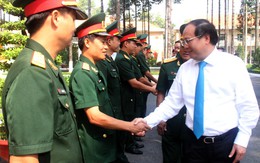 Lãnh đạo Thành ủy TP.HCM chúc tết nhiều nơi