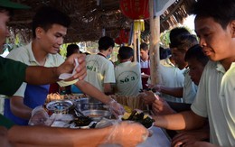 Học viên cai nghiện vui xuân